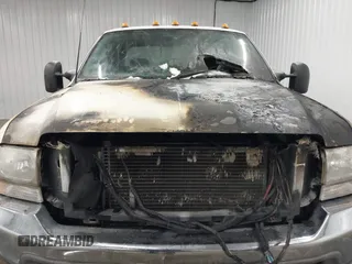 2003 Ford F-350 XL with VIN 1FTSX31P63EC69743, listed as a IAAI auction lot 41138368 with Not Provided miles and . Bid and sale history available at DreamBid. Image 13.