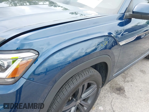 2021 Volkswagen Atlas SE with VIN 1V2PE2CA7MC201509, listed as a IAAI auction lot 42657943 with 71,197 mi miles and . Bid and sale history available at DreamBid. Image 6.