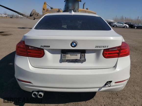 2013 BMW 3 Series 328i xDrive with VIN WBA3B3C53DJ811191, listed as a Copart auction lot 53529545 with 171,006 mi miles and Non repairable. Bid and sale history available at DreamBid. Image 6.