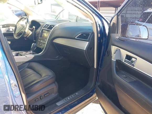 2012 Lincoln MKX with VIN 2LMDJ6JK5CBL11685, listed as a IAAI auction lot 41698099 with 155,266 mi miles. Bid and sale history available at carsss.com. Image 5.
