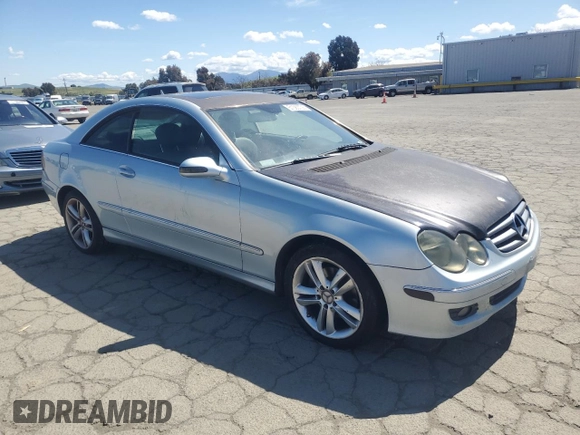 2007 Mercedes-Benz CLK 350 with VIN WDBTJ56H37F213230, listed as a Copart auction lot 51383705 with 172,498 mi miles and Clean title. Bid and sale history available at DreamBid. Image 4.