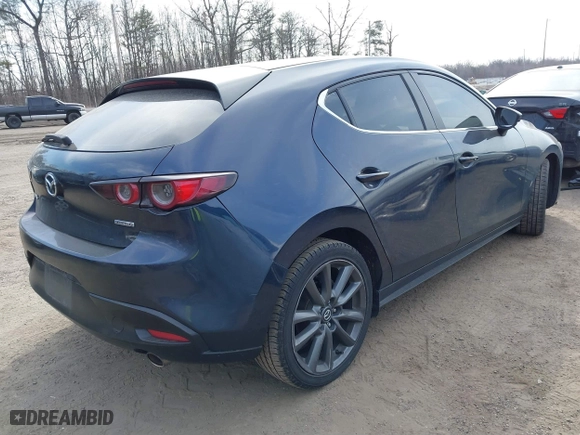 2021 Mazda Mazda3 Hatchback Select with VIN JM1BPAKL6M1336916, listed as a IAAI auction lot 41708681 with 82,361 mi miles. Bid and sale history available at carsss.com. Image 4.