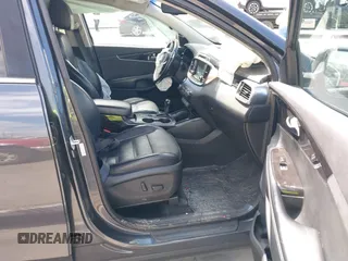 2017 Kia Sorento EX with VIN 5XYPH4A51HG318594, listed as a IAAI auction lot 41902724 with 113,498 mi miles and . Bid and sale history available at carsss.com. Image 5.