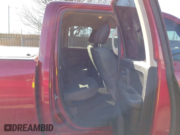 2015 Ram 1500 Tradesman z VIN 1C6RR7FT7FS504086, wystawiony jako IAAI lot #41664381 z przebiegiem 133 131 mil mil oraz . Historia ofert i sprzedaży dostępna na DreamBid. Obrazek 8.