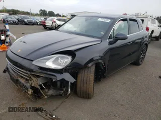2023 Porsche Cayenne S z VIN WP1AB2AY9PDA14057, wystawiony jako Copart lot #71604884 z przebiegiem Nie podano mil oraz Szkoda całkowita • Salvage title. Historia ofert i sprzedaży dostępna na DreamBid. Obrazek 1.