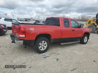 2010 GMC Sierra 1500 SLE z VIN 1GTSKVE34AZ108492, wystawiony jako Copart lot #51962095 z przebiegiem 248 816 mil mil oraz Czysty tytuł • Clean title. Historia ofert i sprzedaży dostępna na DreamBid. Obrazek 3.