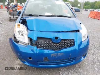 2008 Toyota Yaris z VIN JTDJT923885153537, wystawiony jako IAAI lot #42309873 z przebiegiem 100 496 mil mil oraz . Historia ofert i sprzedaży dostępna na DreamBid. Obrazek 6.