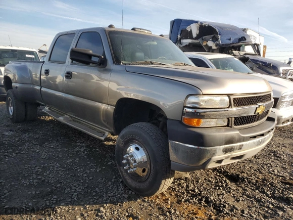 2002 Chevrolet Silverado 3500 LT with VIN 1GCJK33122F119530, listed as a Copart auction lot 80089344 with NaN miles and Salvage Title. Bid and sale history available at carsss.com. Image 4.