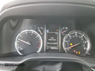 2022 Toyota 4Runner TRD Sport with VIN JTEAU5JR4N5264461, listed as a Copart auction lot 76233154 with 29,836 mi miles and Salvage title. Bid and sale history available at DreamBid. Image 9.
