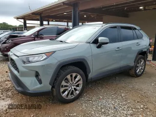 2021 Toyota RAV4 XLE Premium with VIN 2T3C1RFV5MW122775, listed as a Copart auction lot 53689075 with 69,358 mi miles and Salvage title. Bid and sale history available at DreamBid. Image 1.