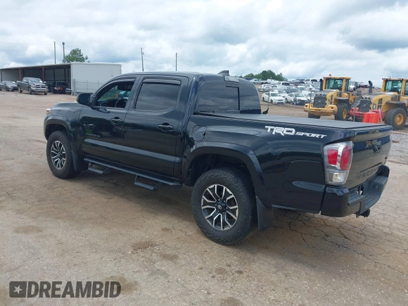 2020 Toyota Tacoma SR5 z VIN 3TMAZ5CN8LM138501, wystawiony jako IAAI lot #42321412 z przebiegiem 81 806 mil mil oraz . Historia ofert i sprzedaży dostępna na DreamBid. Obrazek 3.