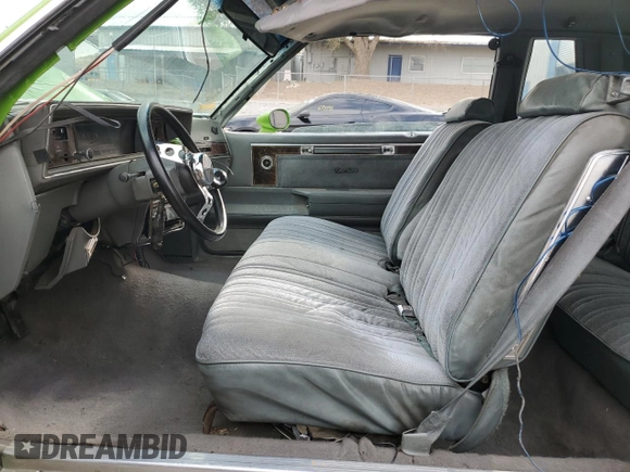 1981 Oldsmobile Cutlass z VIN 1G3AR47F1BR483296, wystawiony jako Copart lot #76765774 z przebiegiem 34 550 mil mil oraz Szkody całkowita. Historia ofert i sprzedaży dostępna na DreamBid. Obrazek 7.
