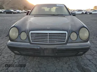 1998 Mercedes-Benz E 320 with VIN WDBJF25F4WA625790, listed as a Copart auction lot 87920735 with 179,382 mi miles and Clean Title. Bid and sale history available at DreamBid. Image 5.