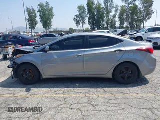 2014 Hyundai Elantra SE z VIN KMHDH4AE5EU118200, wystawiony jako IAAI lot #42178781 z przebiegiem 90 933 mil mil oraz . Historia ofert i sprzedaży dostępna na DreamBid. Obrazek 15.