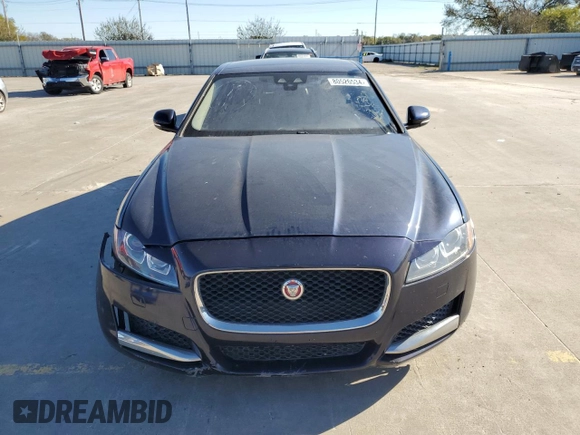 2016 Jaguar XF 35t Premium z VIN SAJBD4BV9GCY24246, wystawiony jako Copart lot #80526534 z przebiegiem Nie podano mil oraz Czysty tytuł • Clean title. Historia ofert i sprzedaży dostępna na DreamBid. Obrazek 5.