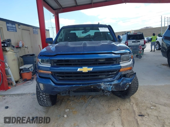 2018 Chevrolet Silverado 1500 LT with VIN 3GCUKREC0JG366590, listed as a IAAI auction lot 42045634 with 92,989 mi miles. Bid and sale history available at carsss.com. Image 12.