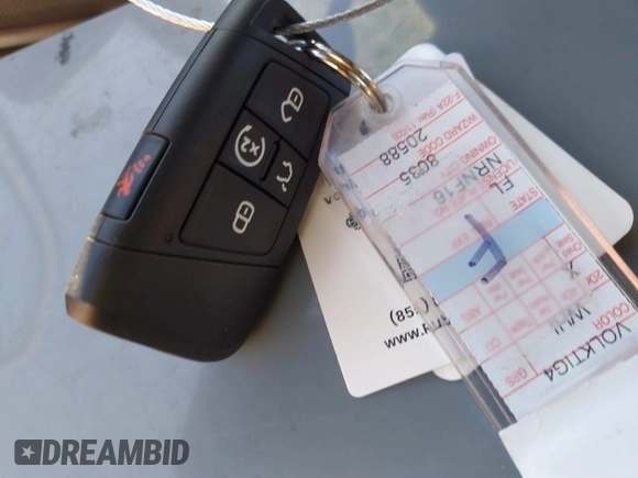 2024 Volkswagen Tiguan with VIN 3VVTB7AX9RM217926, listed as a IAAI auction lot 42339057 with 8,233 mi miles and . Bid and sale history available at DreamBid. Image 11.