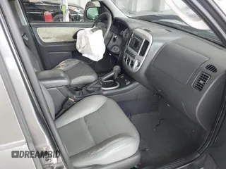 2005 Ford Escape Hybrid with VIN 1FMCU95HX5KD54412, listed as a IAAI auction lot 42115468 with 151,922 mi miles and . Bid and sale history available at DreamBid. Image 5.