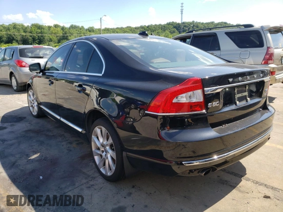 2015 Volvo S80 T6 Platinum z VIN YV1902MM1F1191599, wystawiony jako Copart lot #61344732 z przebiegiem 55 632 mil mil oraz . Historia ofert i sprzedaży dostępna na DreamBid. Obrazek 3.