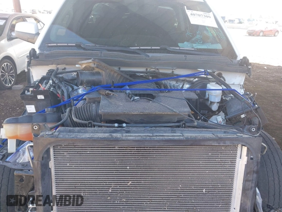 2015 Chevrolet Silverado 1500 LT with VIN 1GCRCREC6FZ423241, listed as a IAAI auction lot 40707309 with 114,778 mi miles. Bid and sale history available at carsss.com. Image 10.