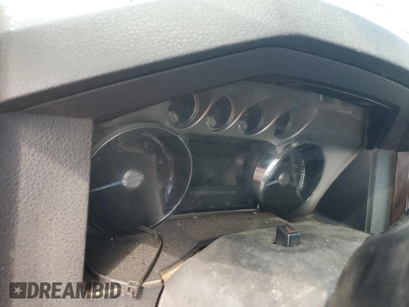 2011 Ford F-250 XL с VIN 1FT7W2BT4BEC66269, выставлен на аукционе Copart как лот 55801825 с пробегом Не указан миль и Чистый • Clean title. История ставок и продаж доступна на DreamBid. Изображение 9.