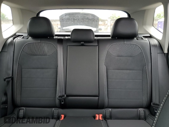 2024 Volkswagen Taos SE z VIN 3VVSX7B24RM131777, wystawiony jako Copart lot #59668105 z przebiegiem 11 100 mil mil oraz Nie do naprawy • Non repairable. Historia ofert i sprzedaży dostępna na DreamBid. Obrazek 10.