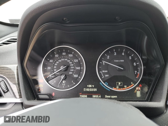 2016 BMW X1 xDrive28i z VIN WBXHT3C30GP883538, wystawiony jako Copart lot #46283315 z przebiegiem 70 696 mil mil oraz Szkoda całkowita • Salvage title. Historia ofert i sprzedaży dostępna na DreamBid. Obrazek 9.