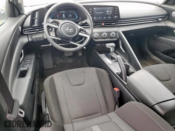 2024 Hyundai Elantra SE с VIN KMHLL4DG9RU851475, выставлен на аукционе Copart как лот 57286505 с пробегом 13 332 миль миль и Списание • Salvage title. История ставок и продаж доступна на DreamBid. Изображение 8.