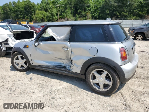 2010 MINI Hardtop с VIN WMWMF3C5XATZ25066, выставлен на аукционе Copart как лот 60396455 с пробегом 140 888 миль миль и Чистый • Clean title. История ставок и продаж доступна на DreamBid. Изображение 2.