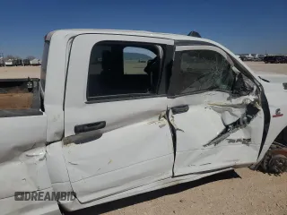 2024 Ram 2500 Big Horn z VIN 3C6UR5DL6RG156245, wystawiony jako Copart lot #51162525 z przebiegiem 46 743 mil mil oraz Szkoda całkowita • Salvage title. Historia ofert i sprzedaży dostępna na DreamBid. Obrazek 10.
