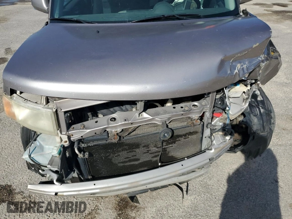 2006 Scion xB z VIN JTLKT324764103889, wystawiony jako Copart lot #46880495 z przebiegiem Nie podano mil oraz Szkoda całkowita • Salvage title. Historia ofert i sprzedaży dostępna na DreamBid. Obrazek 12.