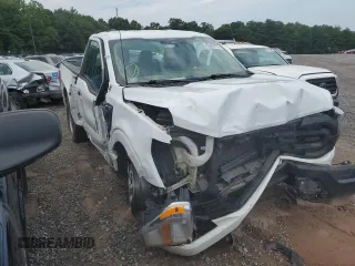 2022 Ford F-150 XL with VIN 1FTMF1EB1NKD82924, listed as a Copart auction lot 62689774 with 46,183 mi miles and Salvage title. Bid and sale history available at DreamBid. Image 4.