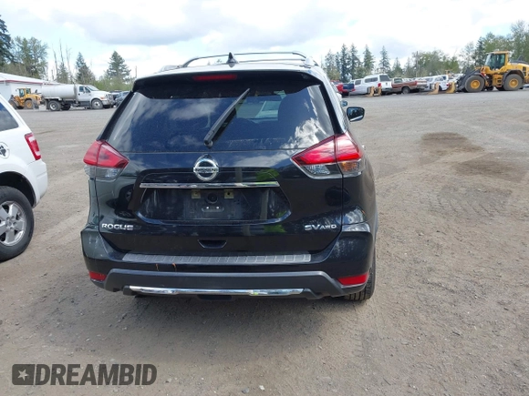 2018 Nissan Rogue SV with VIN KNMAT2MV5JP593778, listed as a IAAI auction lot 42086275 with 133,175 mi miles. Bid and sale history available at carsss.com. Image 17.