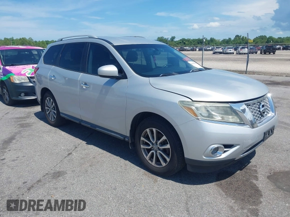 2015 Nissan Pathfinder SV with VIN 5N1AR2MN4FC698515, listed as a IAAI auction lot 42585800 with 202,005 mi miles and . Bid and sale history available at DreamBid. Image 1.