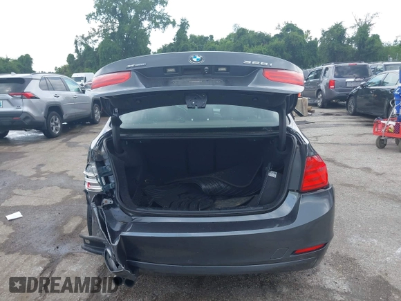 2014 BMW 3 Series 328i xDrive с VIN WBA3B5C50EF959198, выставлен на аукционе IAAI как лот 42684406 с пробегом 92 187 миль миль и . История ставок и продаж доступна на DreamBid. Изображение 16.