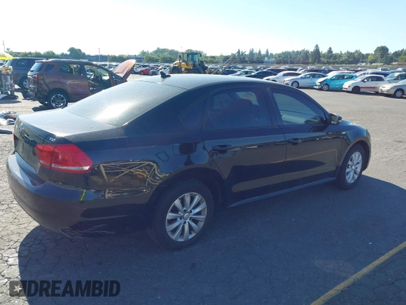 2014 Volkswagen Passat S with VIN 1VWAT7A33EC028875, listed as a IAAI auction lot 42762915 with 137,747 mi miles and . Bid and sale history available at DreamBid. Image 4.