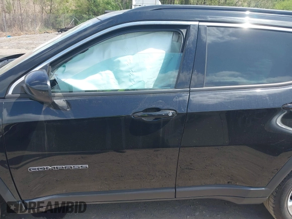 2022 Jeep Compass Latitude с VIN 3C4NJCBB4NT188549, выставлен на аукционе IAAI как лот 41954251 с пробегом Не указан миль и . История ставок и продаж доступна на DreamBid. Изображение 13.