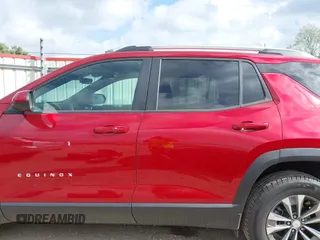 2025 Chevrolet Equinox AWD LT with VIN 3GNAXPEGXSL209502, listed as a IAAI auction lot 41885681 with 9,064 mi miles. Bid and sale history available at carsss.com. Image 15.