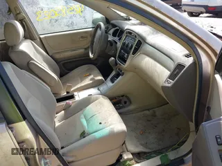 2004 Toyota Highlander with VIN JTEGD21A040091908, listed as a IAAI auction lot 42585023 with 176,513 mi miles and . Bid and sale history available at DreamBid. Image 5.