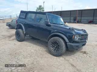 2022 Ford Bronco с VIN 1FMDE5BH6NLA86581, выставлен на аукционе IAAI как лот 42144273 с пробегом 45 545 миль миль и . История ставок и продаж доступна на DreamBid. Изображение 1.