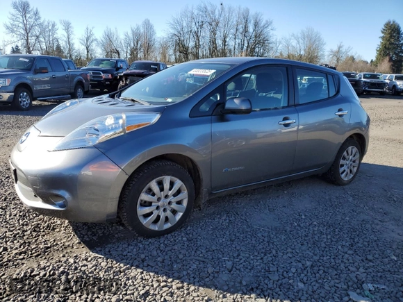 2015 Nissan LEAF SV with VIN 1N4AZ0CP8FC335118, listed as a Copart auction lot 44023525 with 75,071 mi miles and Salvage Title. Bid and sale history available at carsss.com. Image 1.
