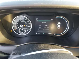 2022 Genesis G70 2.0T with VIN KMTG34TA7NU103693, listed as a Copart auction lot 73323644 with 10,901 mi miles and Salvage Title. Bid and sale history available at carsss.com. Image 9.