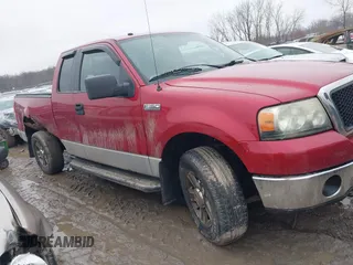 2008 Ford F-150 XLT z VIN 1FTPX14518FA91004, wystawiony jako IAAI lot #41664293 z przebiegiem 171 860 mil mil oraz . Historia ofert i sprzedaży dostępna na DreamBid. Obrazek 14.