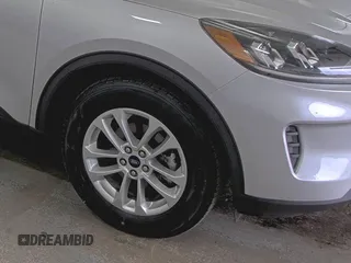2020 Ford Escape SE с VIN 1FMCU0G69LUB45140, выставлен на аукционе IAAI как лот 42379402 с пробегом 85 294 миль миль и . История ставок и продаж доступна на DreamBid. Изображение 1.