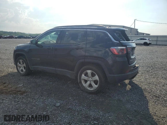 2019 Jeep Compass Latitude z VIN 3C4NJDBB5KT740982, wystawiony jako Copart lot #62478375 z przebiegiem 67 197 mil mil oraz Szkoda całkowita • Salvage title. Historia ofert i sprzedaży dostępna na DreamBid. Obrazek 2.