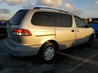 2003 Toyota Sienna CE with VIN 4T3ZF19C53U535060, listed as a Copart auction lot 77997484 with 97,598 mi miles and Clean Title. Bid and sale history available at carsss.com. Image 3.