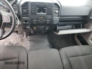 2019 Ford F-150 XL z VIN 1FTMF1C59KKD92917, wystawiony jako Copart lot #52052585 z przebiegiem 73 251 mil mil oraz Szkoda całkowita • Salvage title. Historia ofert i sprzedaży dostępna na DreamBid. Obrazek 8.