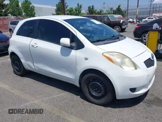 2008 Toyota Yaris с VIN JTDJT923X85140725, выставлен на аукционе IAAI как лот 42555401 с пробегом 226 449 миль миль и . История ставок и продаж доступна на DreamBid. Изображение 1.