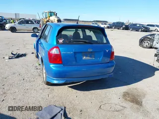 2005 Kia Spectra z VIN KNAFE161655144094, wystawiony jako IAAI lot #42220968 z przebiegiem 158 339 mil mil oraz . Historia ofert i sprzedaży dostępna na DreamBid. Obrazek 3.