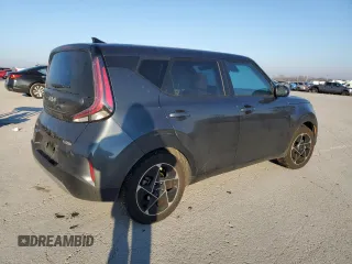 2024 Kia Soul EX with VIN KNDJ33AU7R7921327, listed as a Copart auction lot 88012595 with 13,212 mi miles and Salvage Title. Bid and sale history available at carsss.com. Image 3.